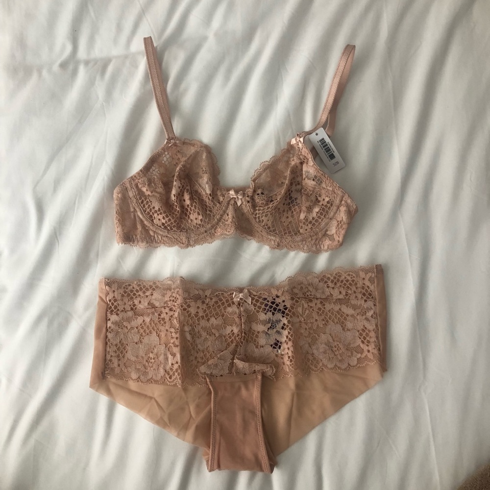 Bra and panty set